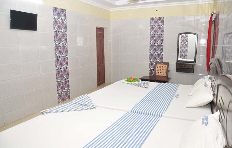 Hotel Ishwarya A/C - Rameswaram | Hotel Ishwarya A/C - Ramanathapuam | Hotels near temple | Hotel near Rameswaram temple | Hotel near Ramanathaswamy temple | Best Lodge in rameswaram | Best Hotel in rameswaram | Hotels in rameswaram | Lodges in rameswaram | accomodation in rameswaram | Hotel ishwarya A/c | Hotels in ramanathapuram | Lodges in ramanathapuram | Weathers in Rameswaram | Rameswaram Hotels | Rameswaram Lodges | History of Rameswaram