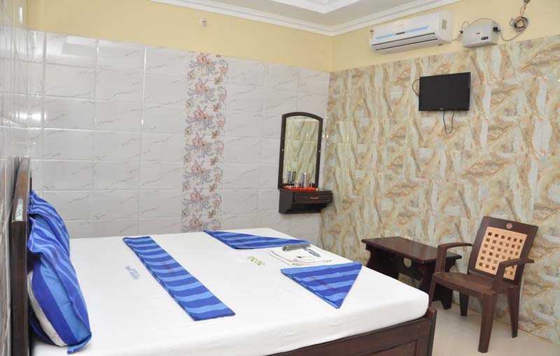 Hotel Ishwarya A/C - Rameswaram | Hotel Ishwarya A/C - Ramanathapuam | Hotels near temple | Hotel near Rameswaram temple | Hotel near Ramanathaswamy temple | Best Lodge in rameswaram | Best Hotel in rameswaram | Hotels in rameswaram | Lodges in rameswaram | accomodation in rameswaram | Hotel ishwarya A/c | Hotels in ramanathapuram | Lodges in ramanathapuram | Weathers in Rameswaram | Rameswaram Hotels | Rameswaram Lodges | History of Rameswaram